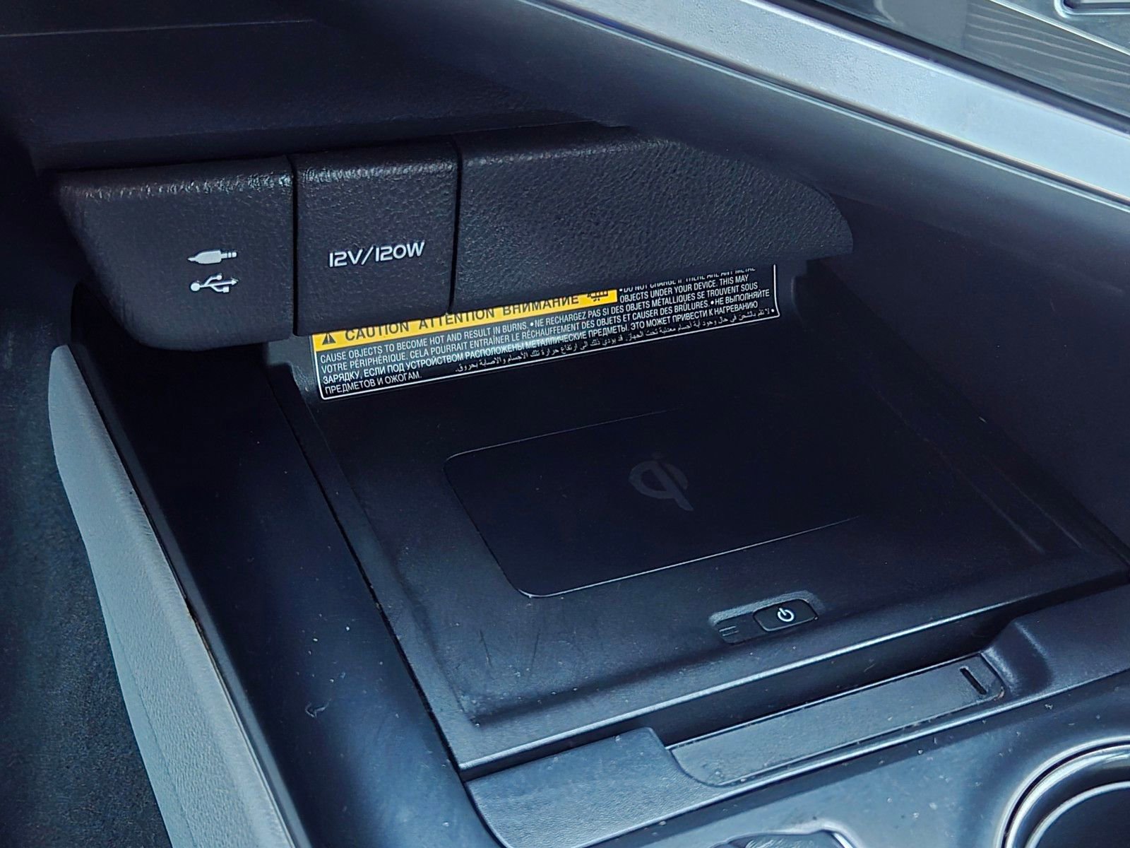 Used 2019 Toyota Camry SE w/ Audio Package image 16