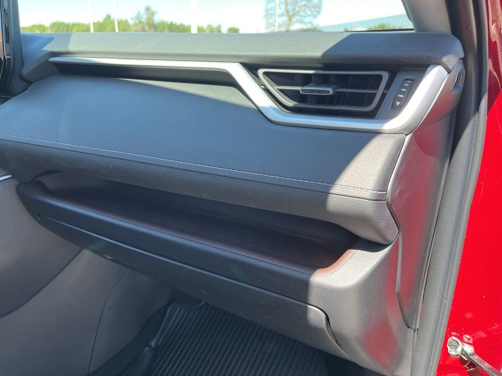 Used 2024 Toyota RAV4 Limited image 30