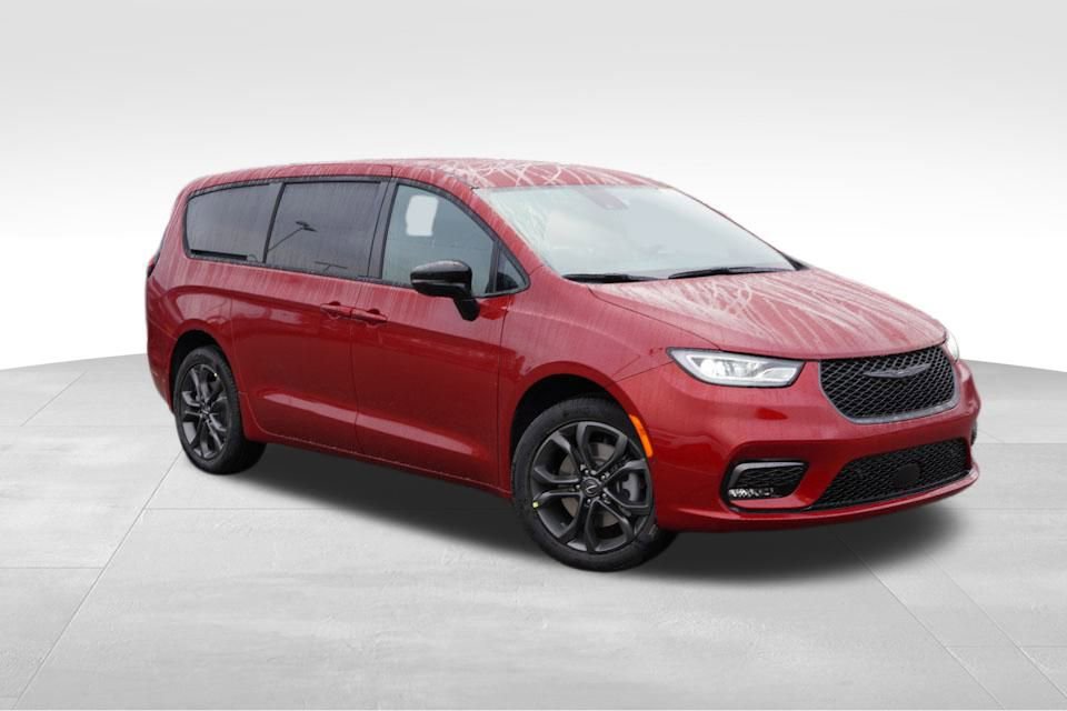 New 2026 Chrysler Pacifica Select image 1