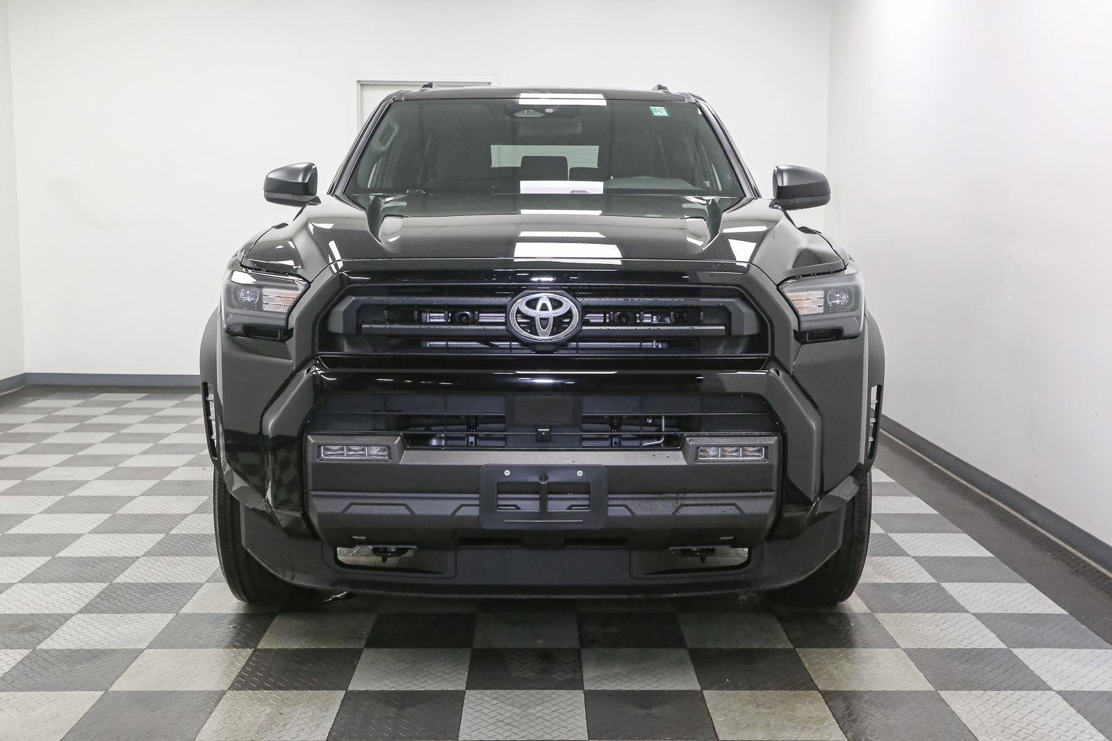 New 2026 Toyota 4Runner SR5 AWD/4WD image 3