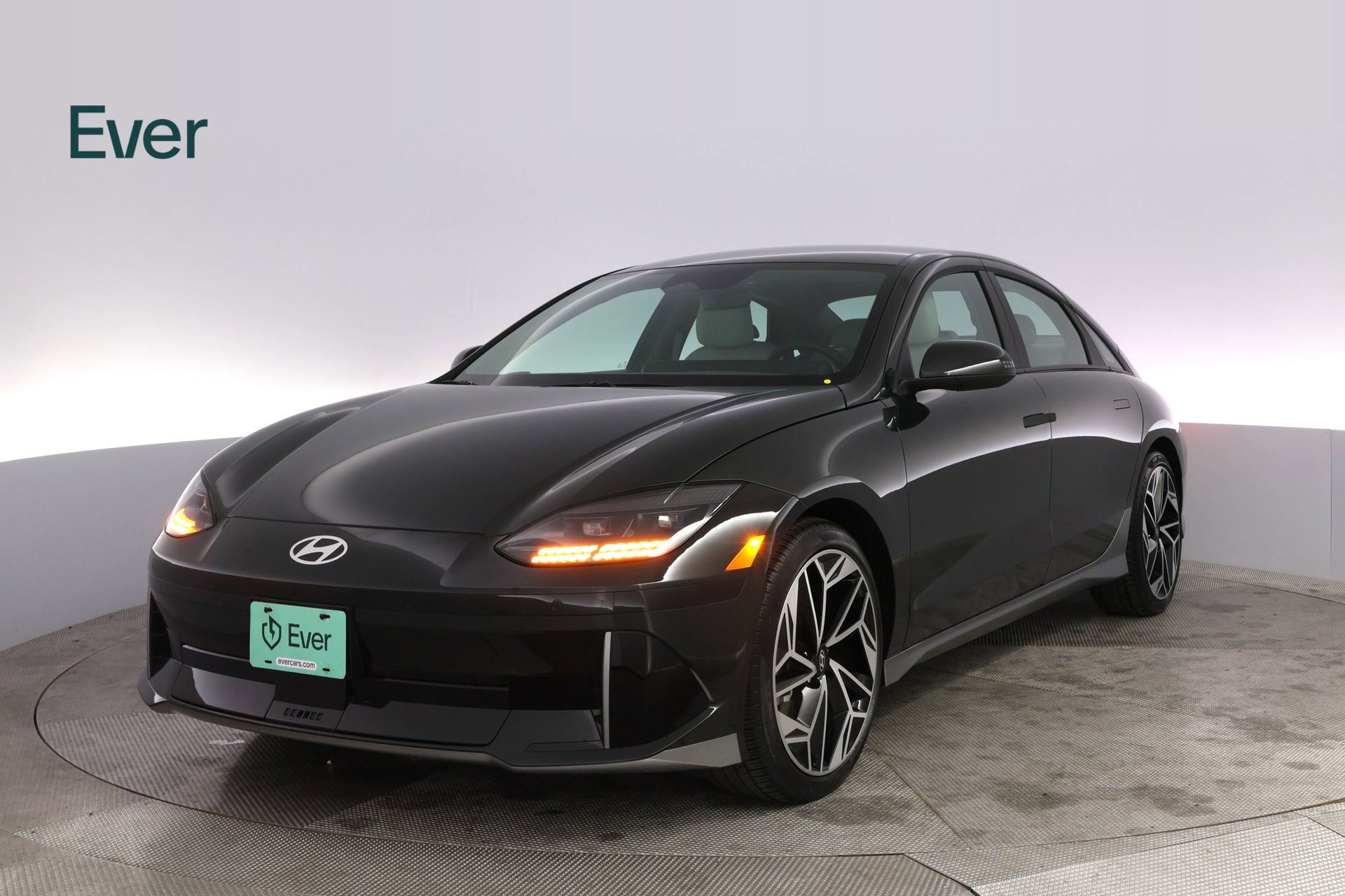 Used 2024 Hyundai Ioniq 6 SEL image 2