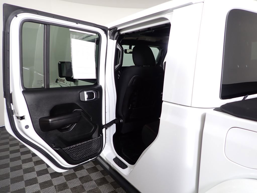 Used 2020 Jeep Gladiator Mojave w/ Dual Top Group AWD/4WD image 38
