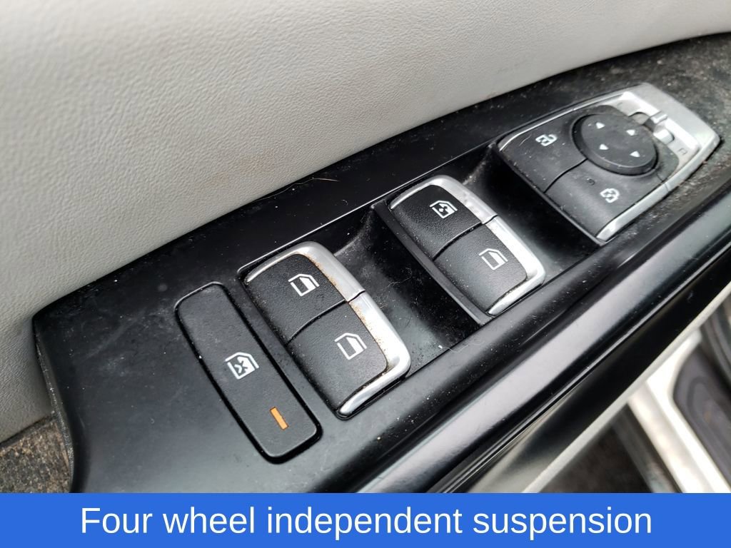 Used 2022 Kia Carnival LX image 17