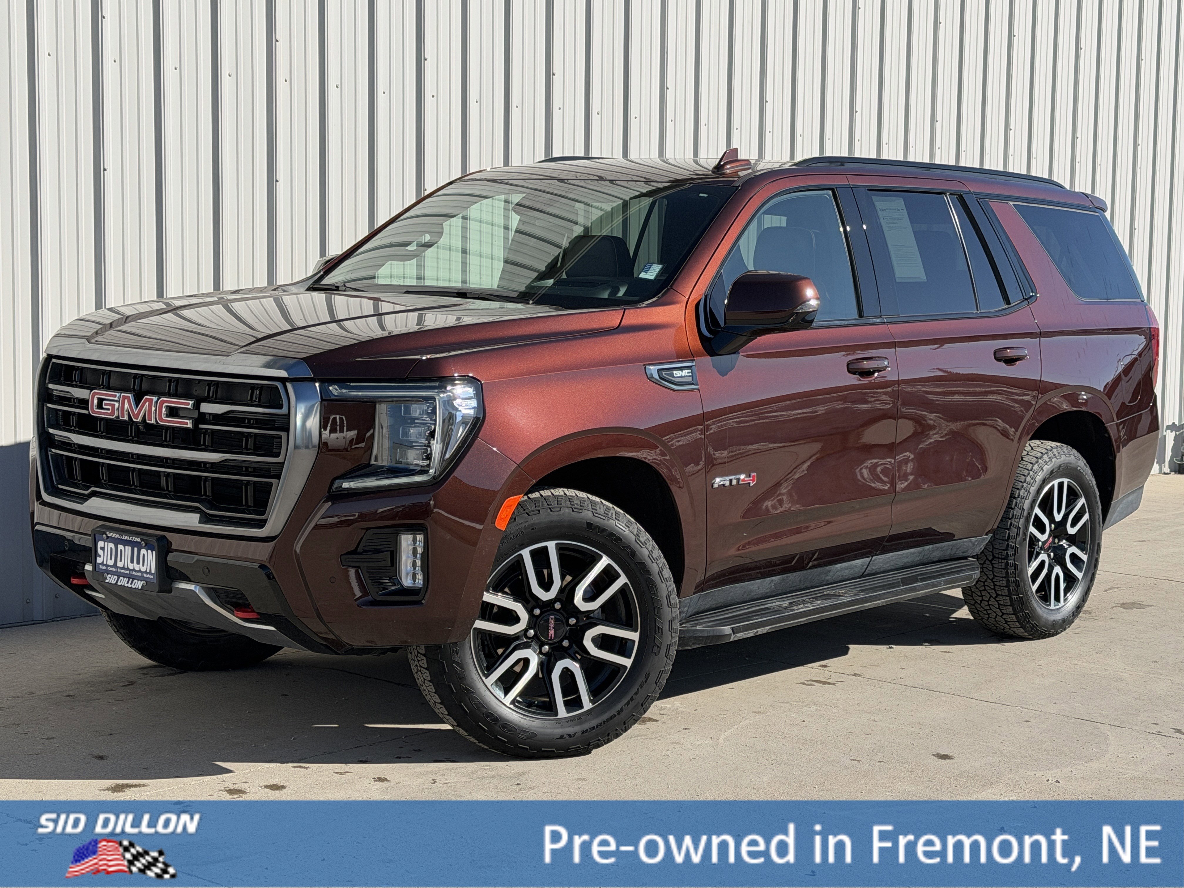 Used 2023 GMC Yukon AT4 w/ Technology Package image 1