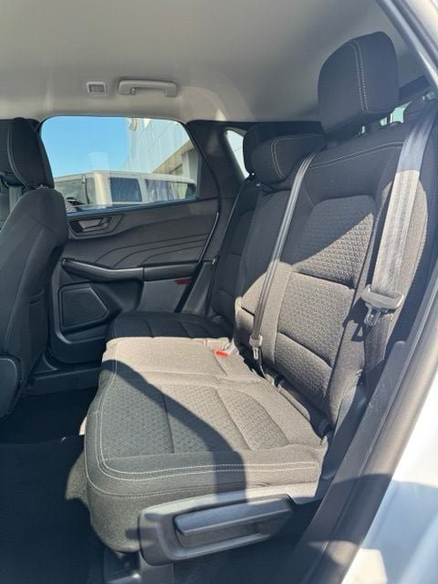 Certified 2025 Ford Escape Active AWD/4WD image 22