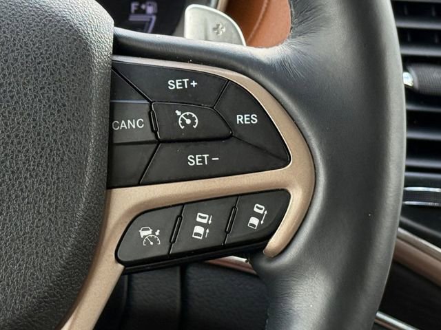 Used 2015 Jeep Grand Cherokee Summit AWD/4WD image 10