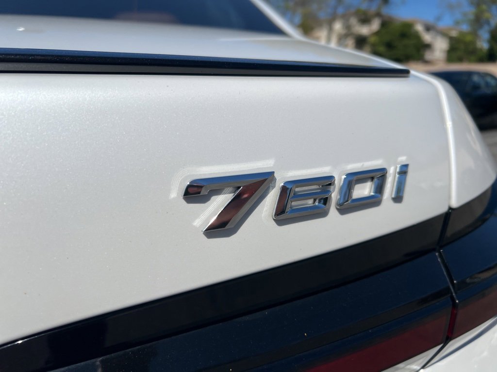 Used 2023 BMW 760i xDrive image 7