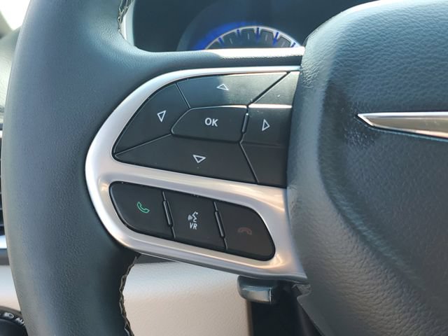 Used 2023 Chrysler Voyager LX FWD image 14