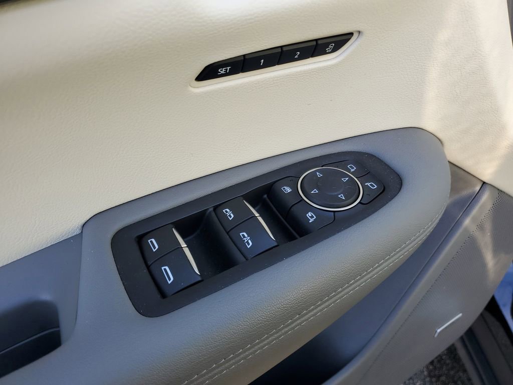 Certified 2024 Cadillac XT6 Premium Luxury image 25