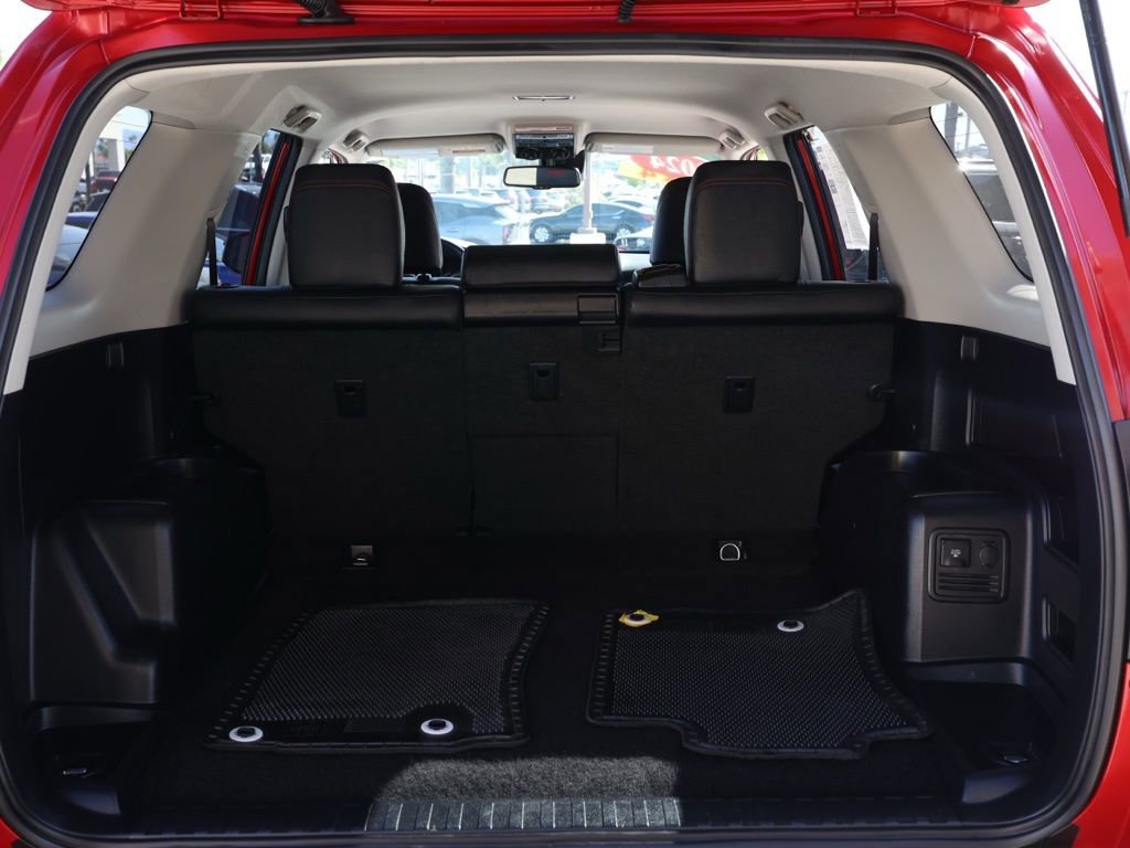 Used 2024 Toyota 4Runner TRD Off-Road Premium image 16