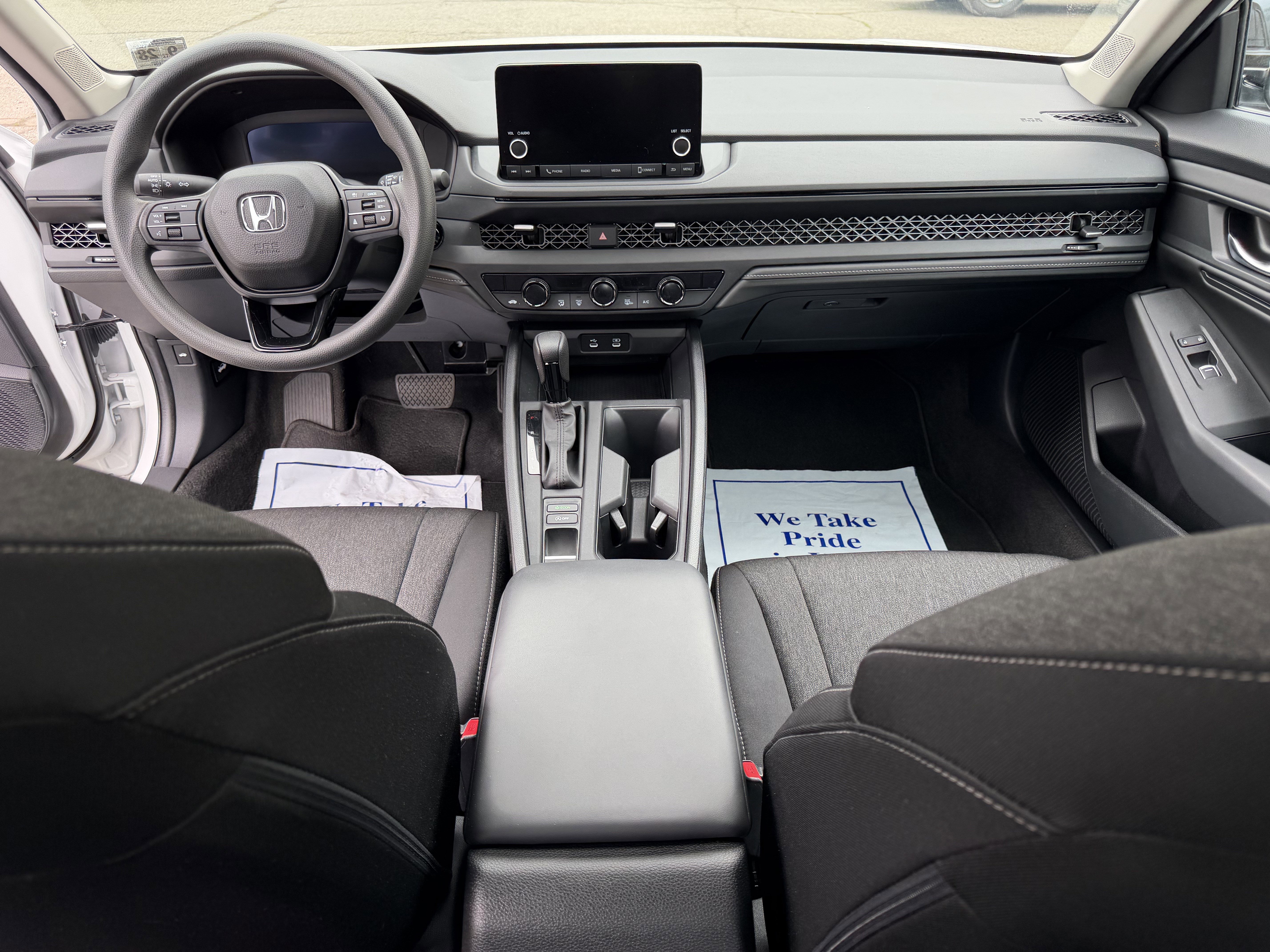 Used 2023 Honda Accord EX image 14