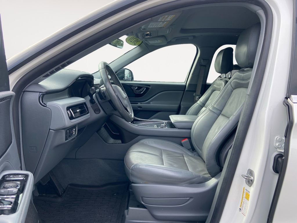 Used 2020 Lincoln Aviator Reserve w/ Equipment Group 201A image 9