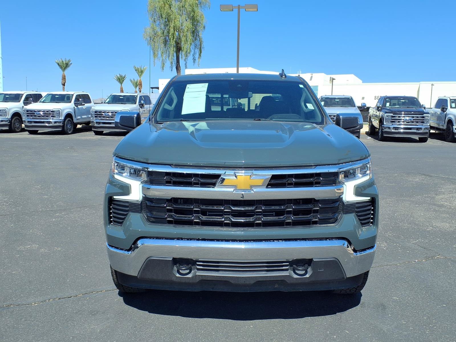 Used 2026 Chevrolet Silverado 1500 LT w/ Leather Package AWD/4WD image 2