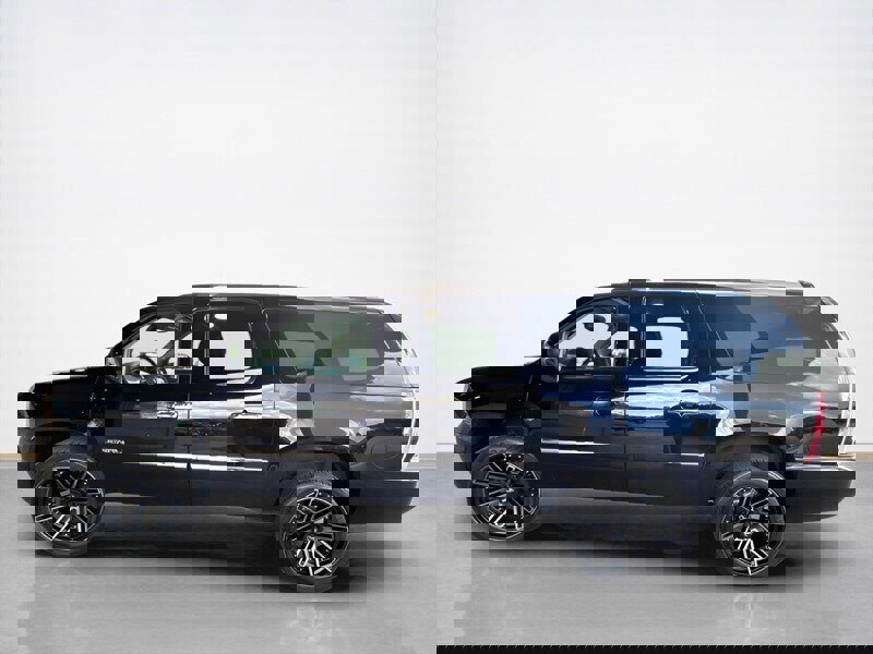 Used 2014 GMC Yukon XL Denali image 7