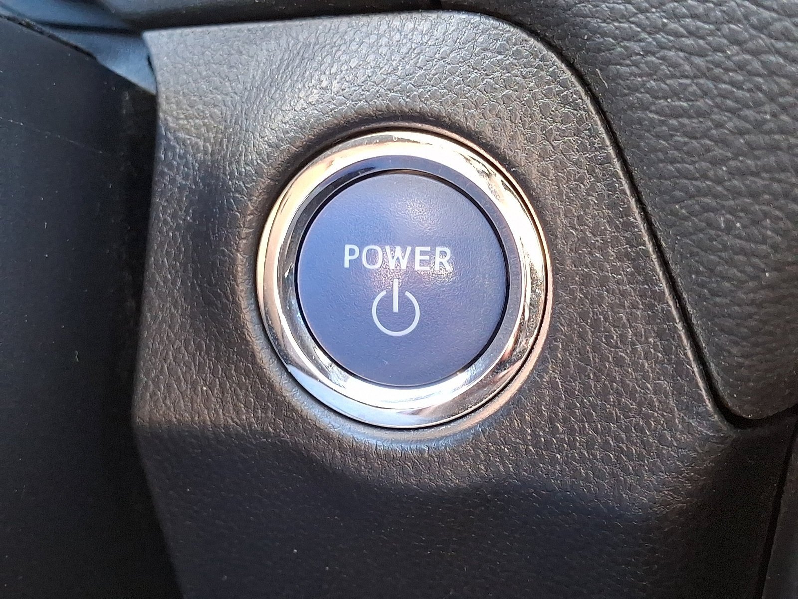 Used 2021 Toyota RAV4 XLE w/ Convenience Package AWD/4WD image 26