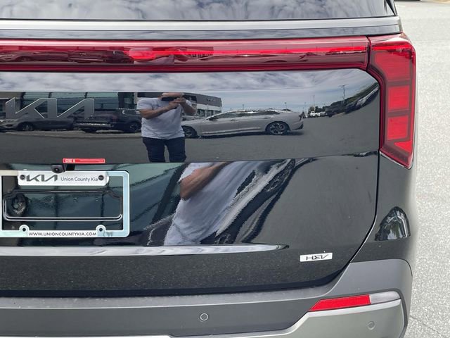 New 2026 Kia Carnival SX w/ SX Dark Edition Package FWD image 11