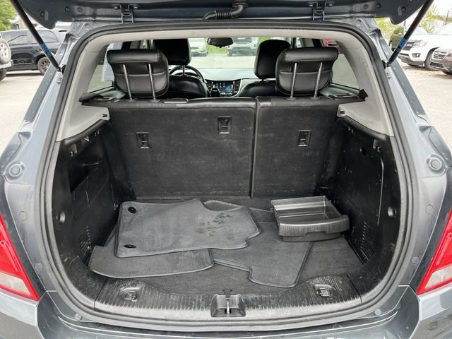 Used 2017 Chevrolet Trax LT w/ LT Convenience Package FWD image 21