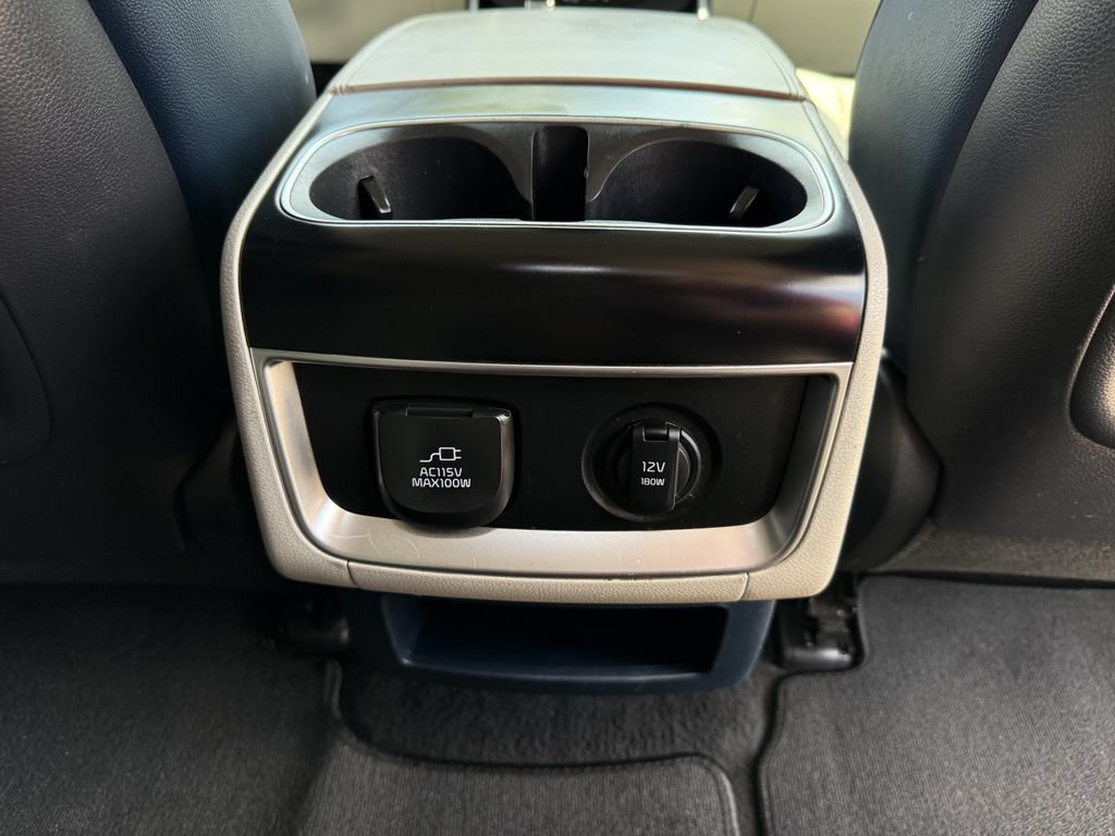 Used 2025 Kia Carnival SX Prestige FWD image 29