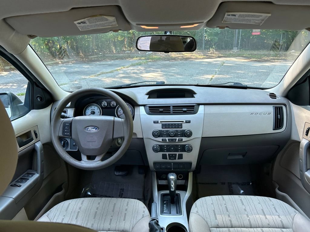Used 2009 Ford Focus SE FWD image 24