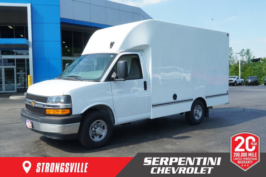 New 2026 Chevrolet Express 3500 w/ Power Convenience Package