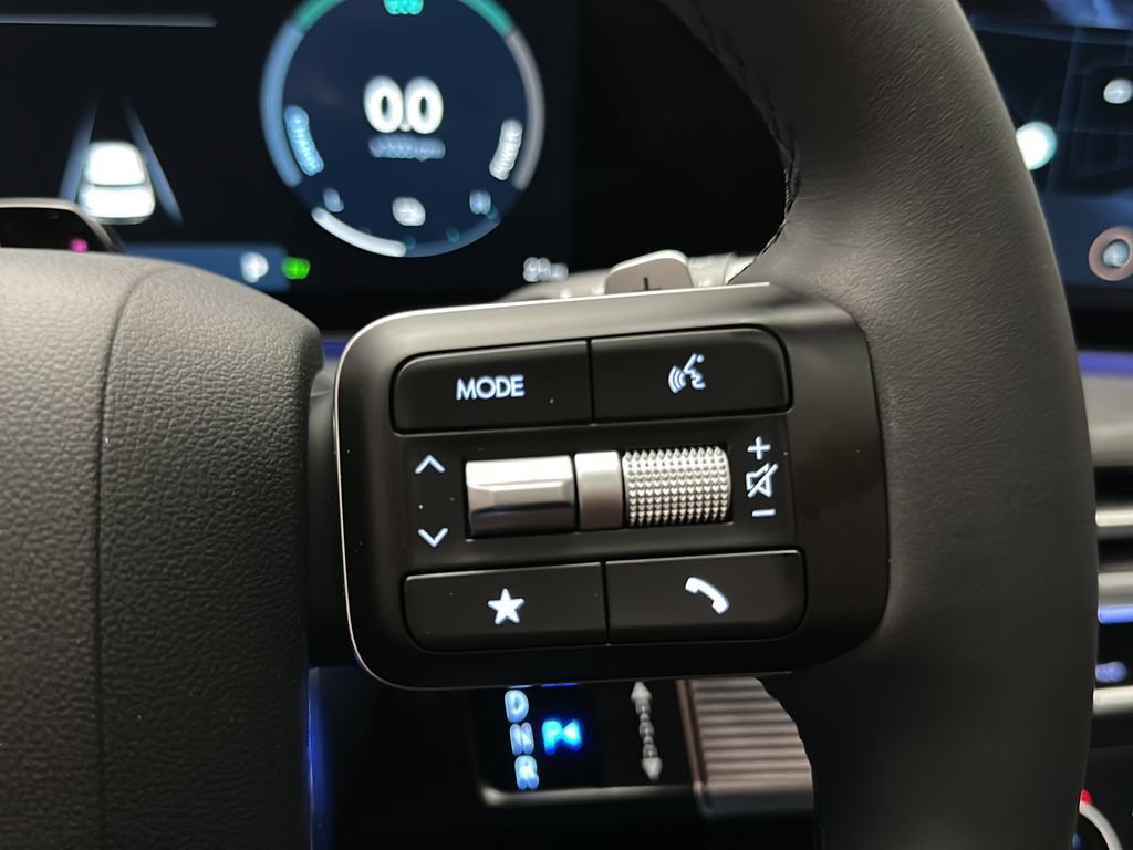 New 2026 Hyundai Santa Fe Limited AWD/4WD image 32
