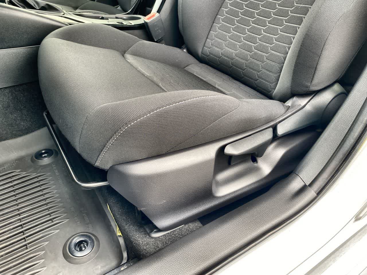 Certified 2025 Toyota Corolla SE w/ SE Package FWD image 12