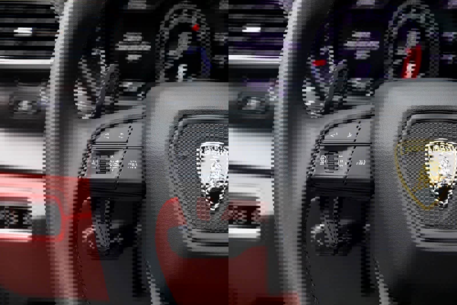 Used 2023 Lamborghini Urus S image 36