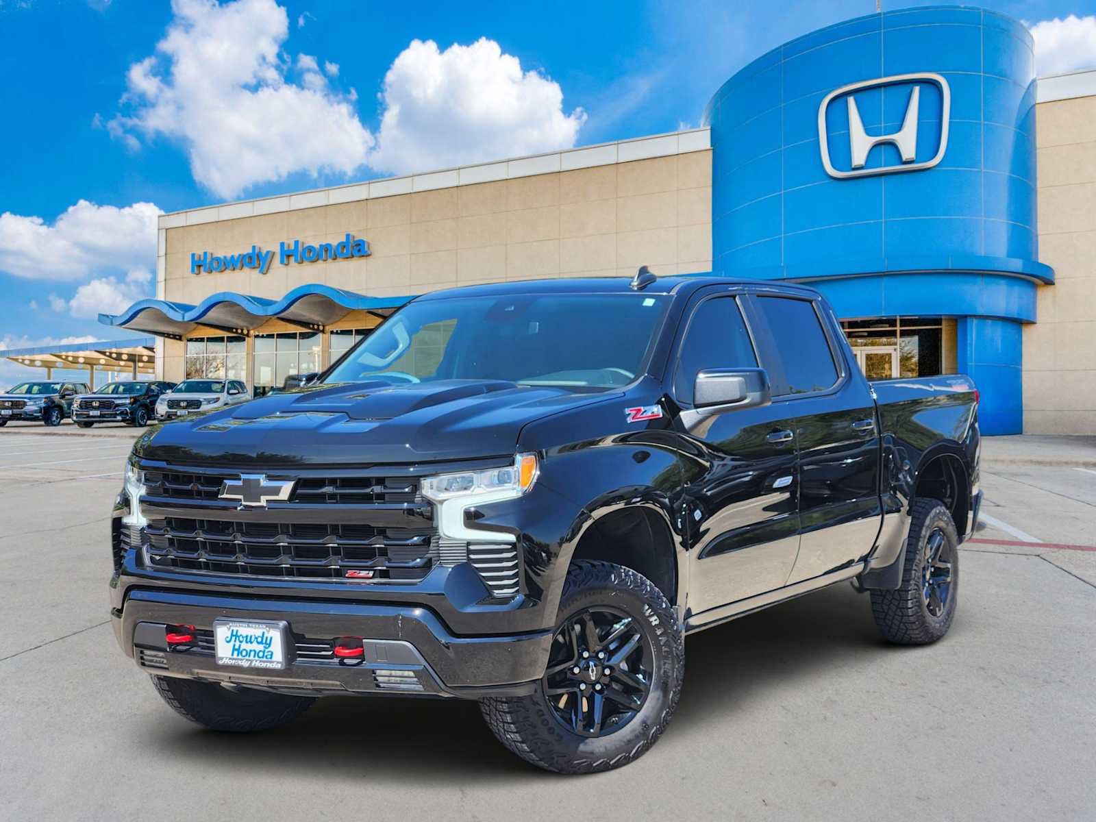 Used 2024 Chevrolet Silverado 1500 LT Trail Boss w/ Convenience Package II