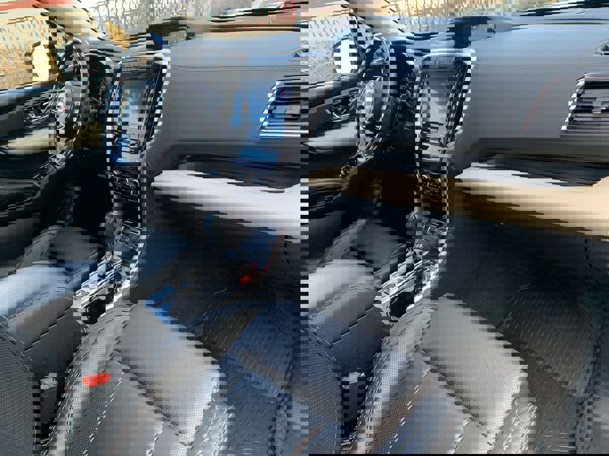 Used 2022 Subaru Ascent Limited AWD/4WD image 34