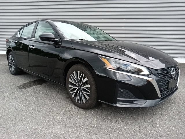 Used 2024 Nissan Altima 2.5 SV FWD video 1