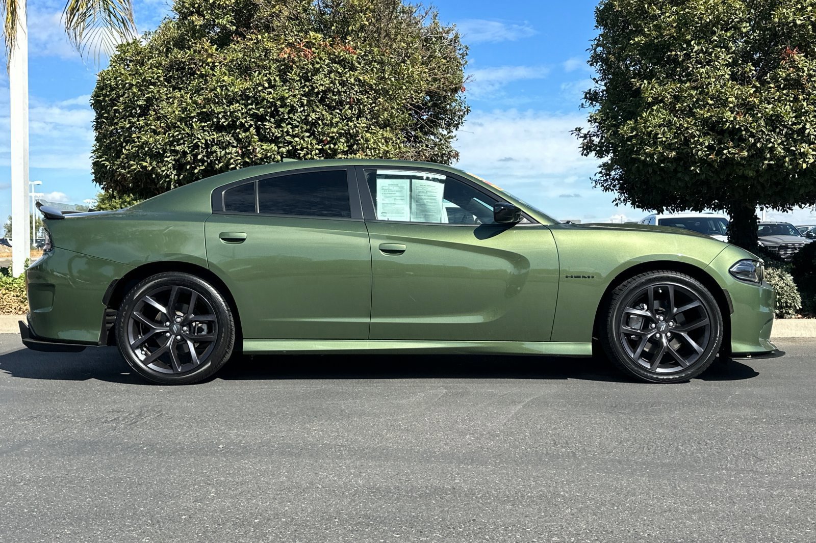 Used 2022 Dodge Charger R/T w/ Blacktop Package image 3