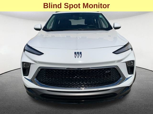 Used 2024 Buick Encore GX Sport Touring image 4