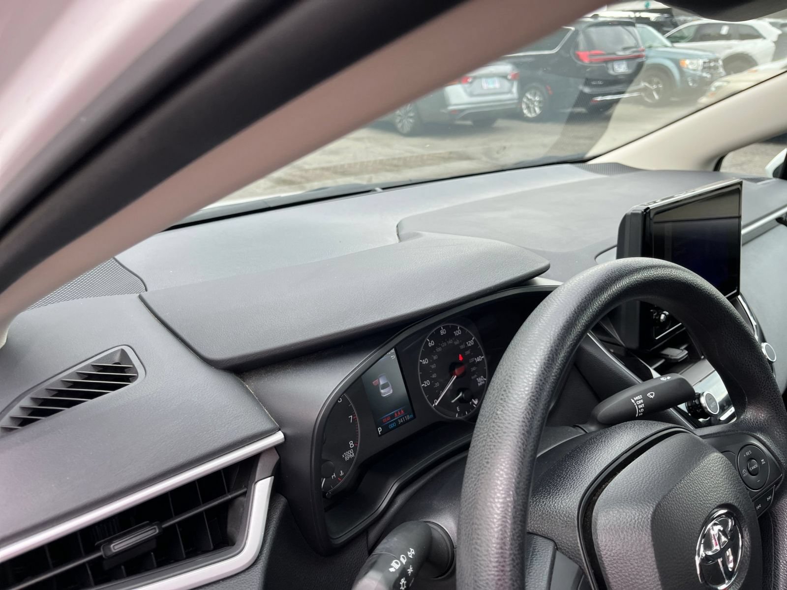 Used 2025 Toyota Corolla LE FWD image 33