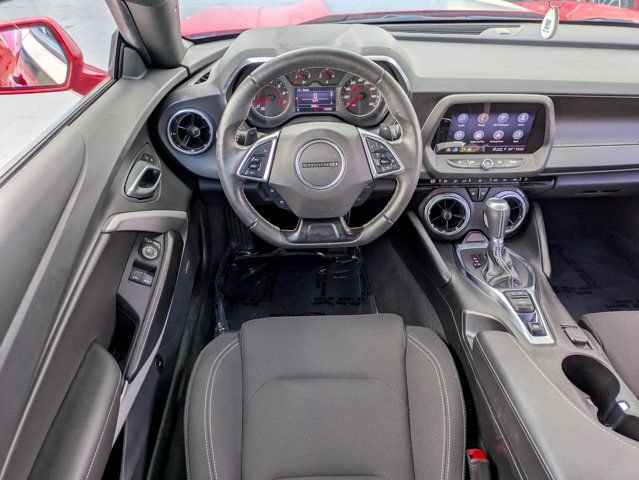 Used 2022 Chevrolet Camaro LT RWD image 17