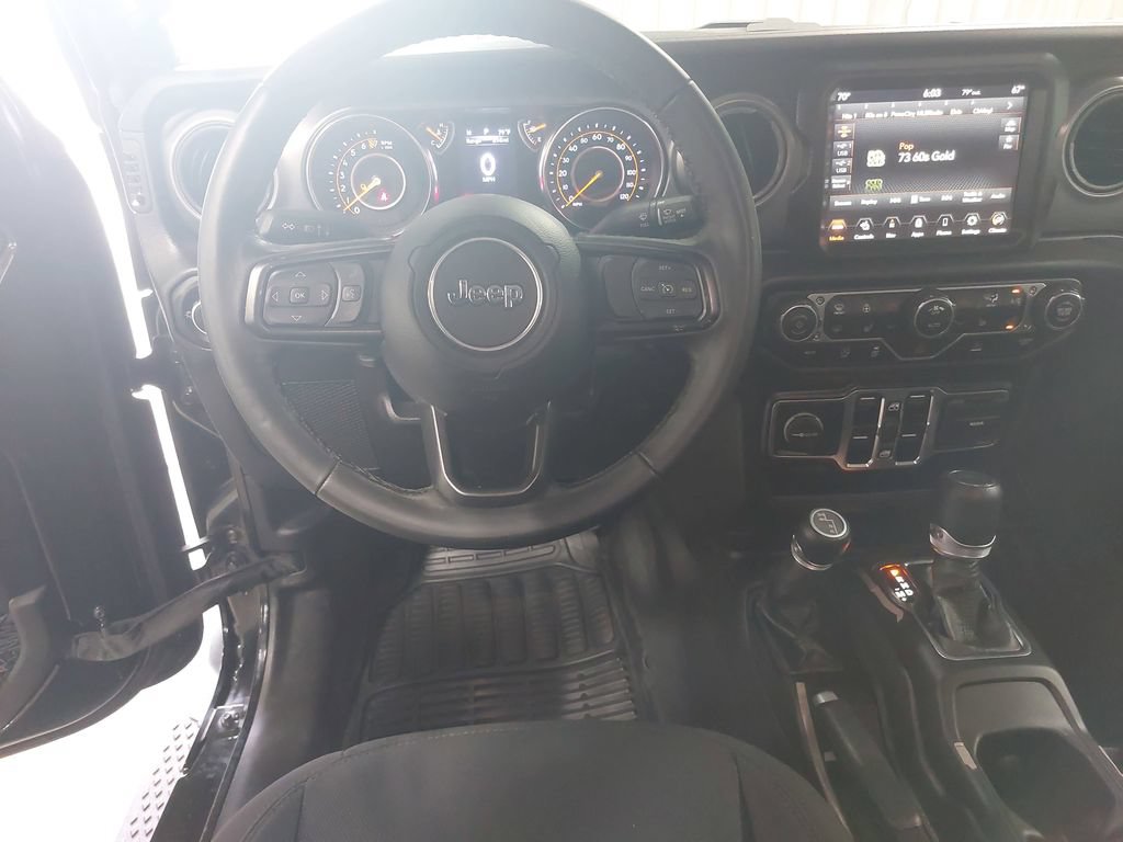 Used 2022 Jeep Gladiator Sport AWD/4WD image 15