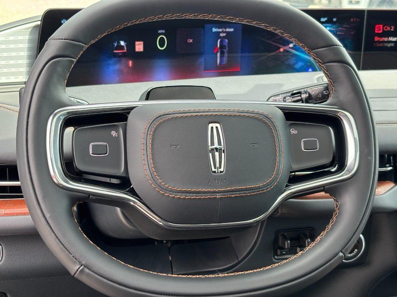 New 2026 Lincoln Navigator Black Label AWD/4WD image 15