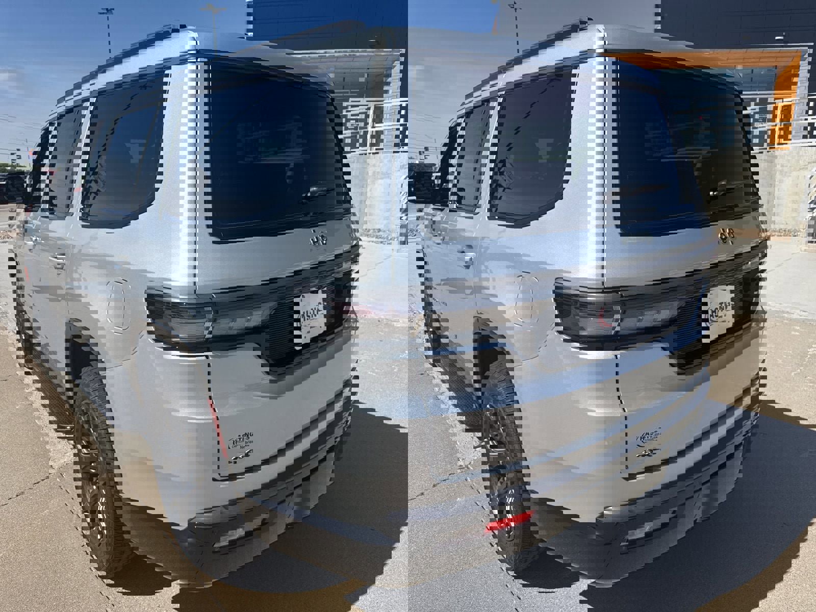 New 2026 Jeep Grand Wagoneer Limited AWD/4WD image 3