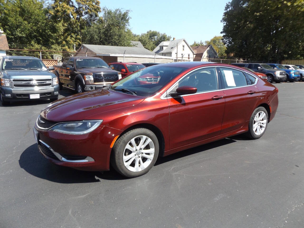 Used 2015 Chrysler 200 Limited w/ Convenience Group image 1