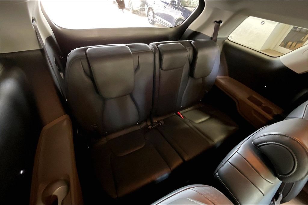 Used 2026 Kia Carnival FWD image 15