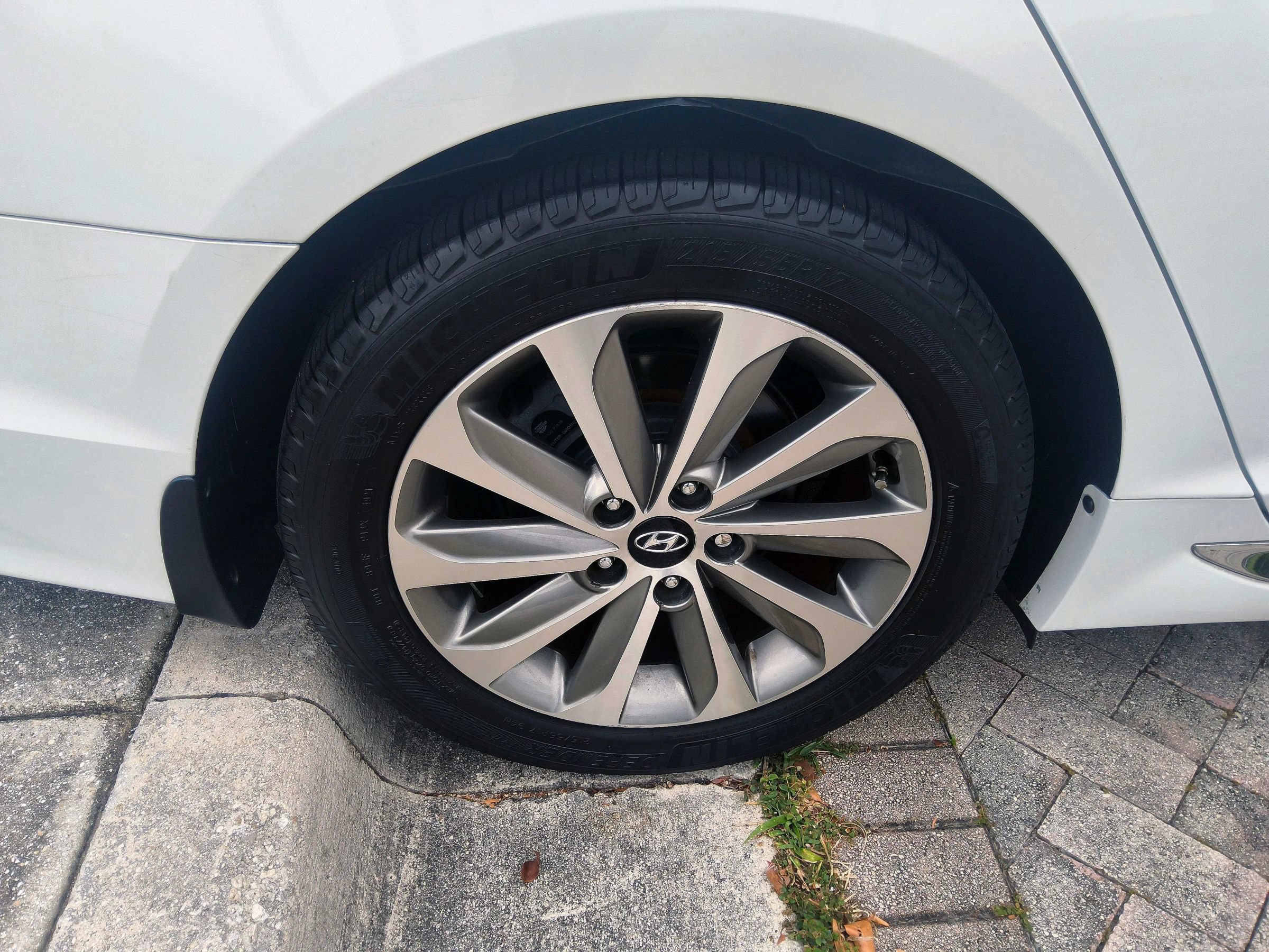 Used 2016 Hyundai Sonata Sport w/ Option Group 02 FWD image 48