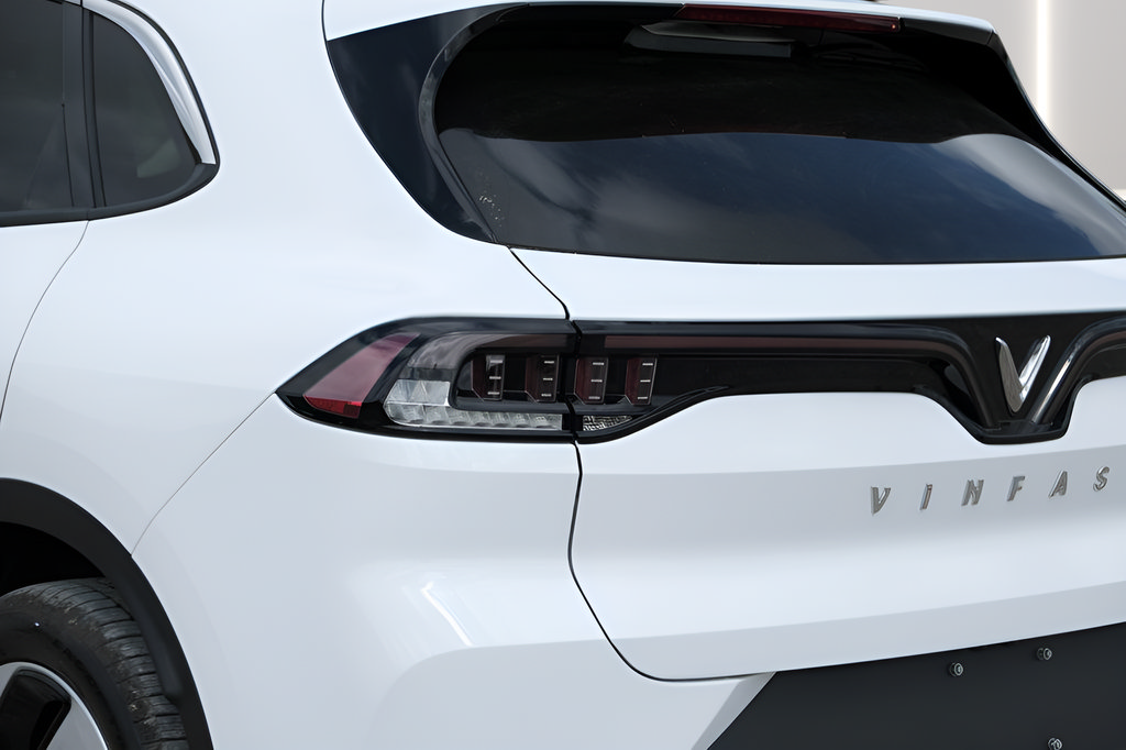 New 2025 VinFast VF 8 Eco AWD/4WD image 29