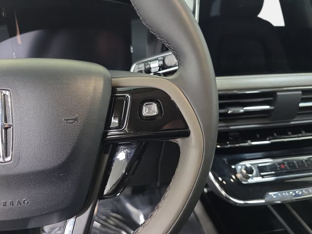 Certified 2023 Lincoln Corsair AWD w/ Equipment Group 101A image 15