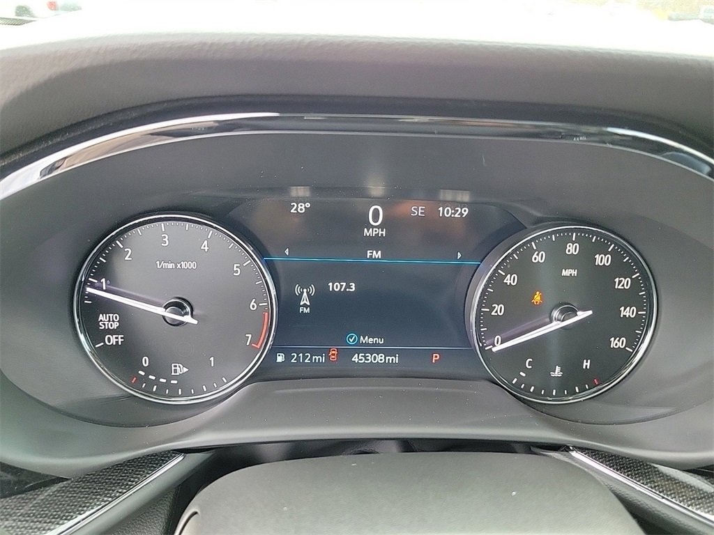 Used 2022 Buick Envision Essence w/ Sport Touring Package image 23