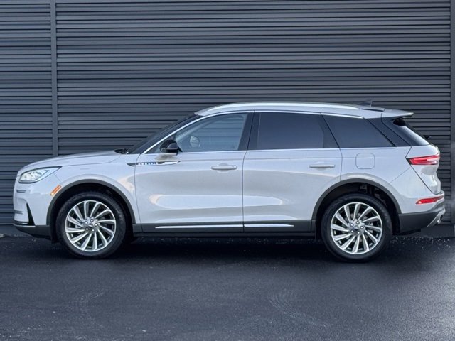 Used 2023 Lincoln Corsair Reserve w/ Equipment Group 201A image 2