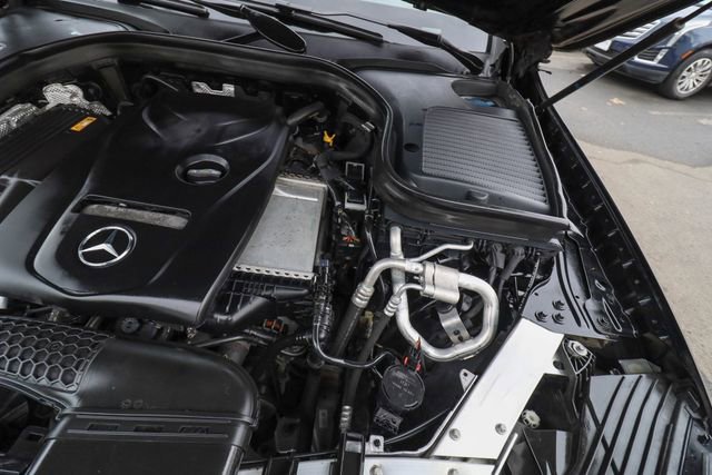 Used 2017 Mercedes-Benz GLC 300 4MATIC image 28