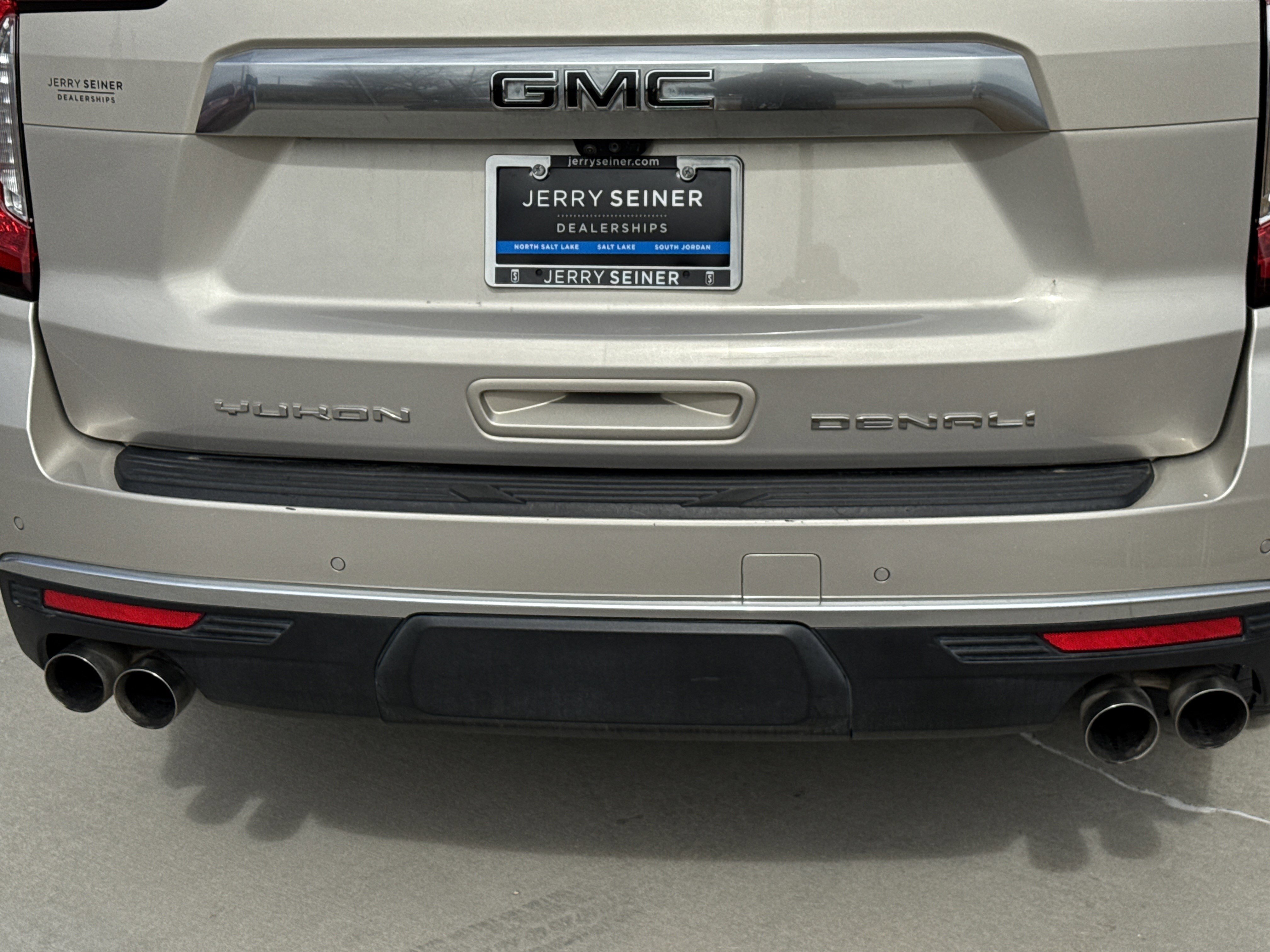 Used 2022 GMC Yukon Denali w/ Denali Ultimate Package image 13