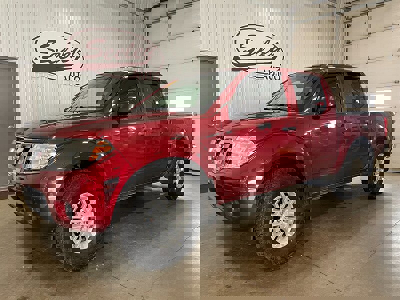 Used 2019 Nissan Frontier SV image 1