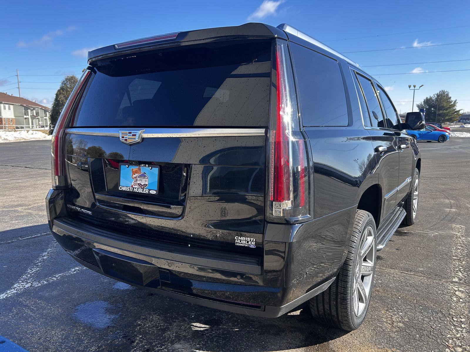 Used 2017 Cadillac Escalade Luxury image 5