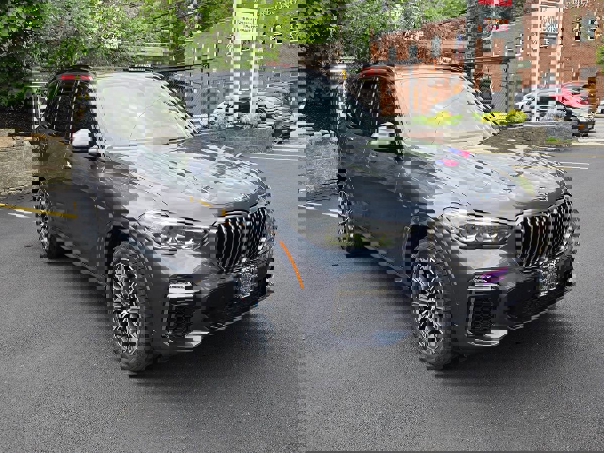 Used 2020 BMW X5 M50i w/ Premium Package image 6