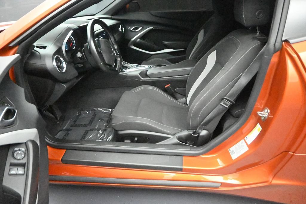 Used 2024 Chevrolet Camaro LT RWD image 11